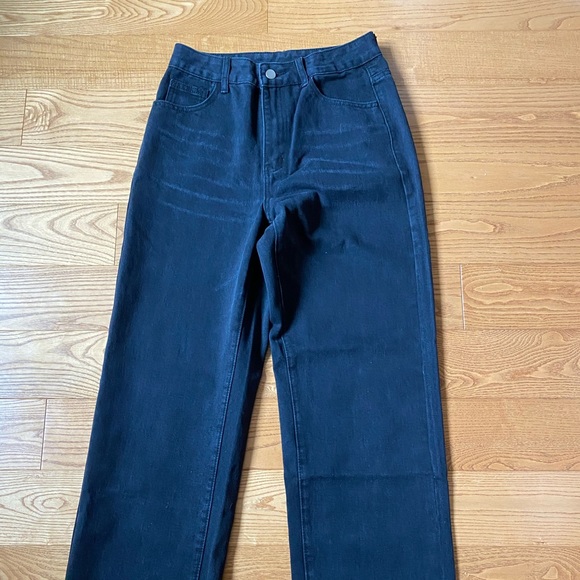 SOLD - Straight leg jeans - Picture 3 of 3
